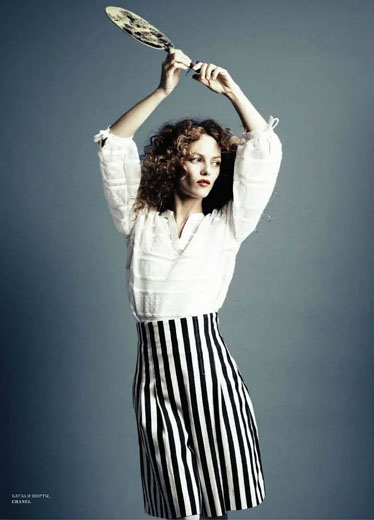 凡妮莎&middot;帕拉迪斯时尚摩登写真照片