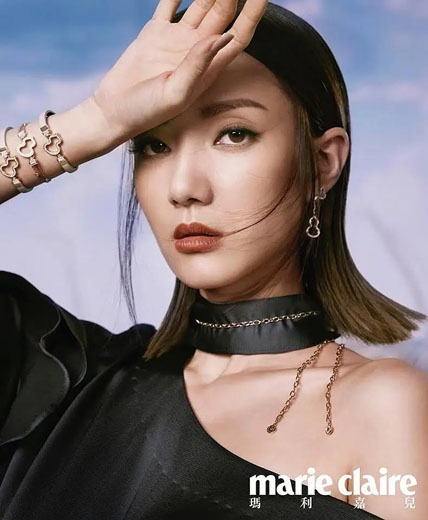 王君馨时尚杂志写真照片