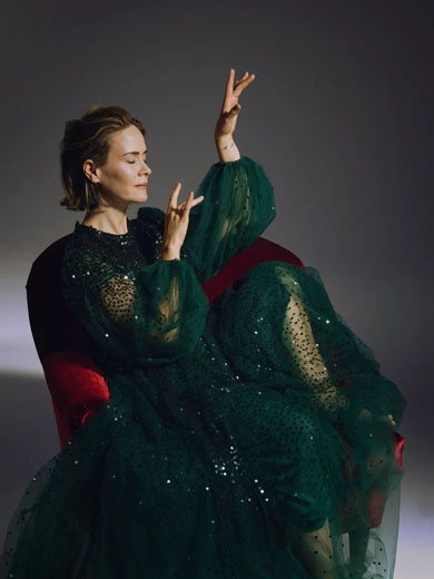 莎拉&middot;保罗森神秘优雅写真照片