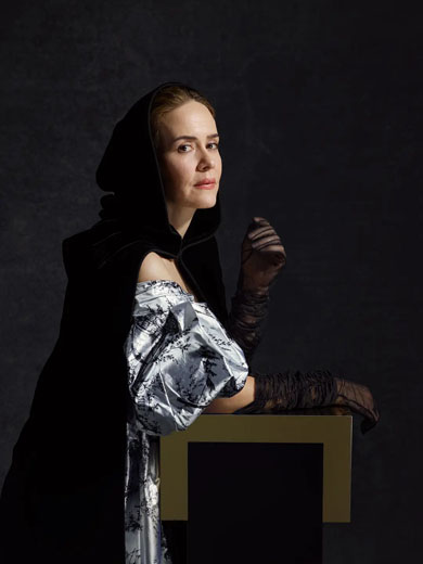 莎拉&middot;保罗森神秘优雅写真照片